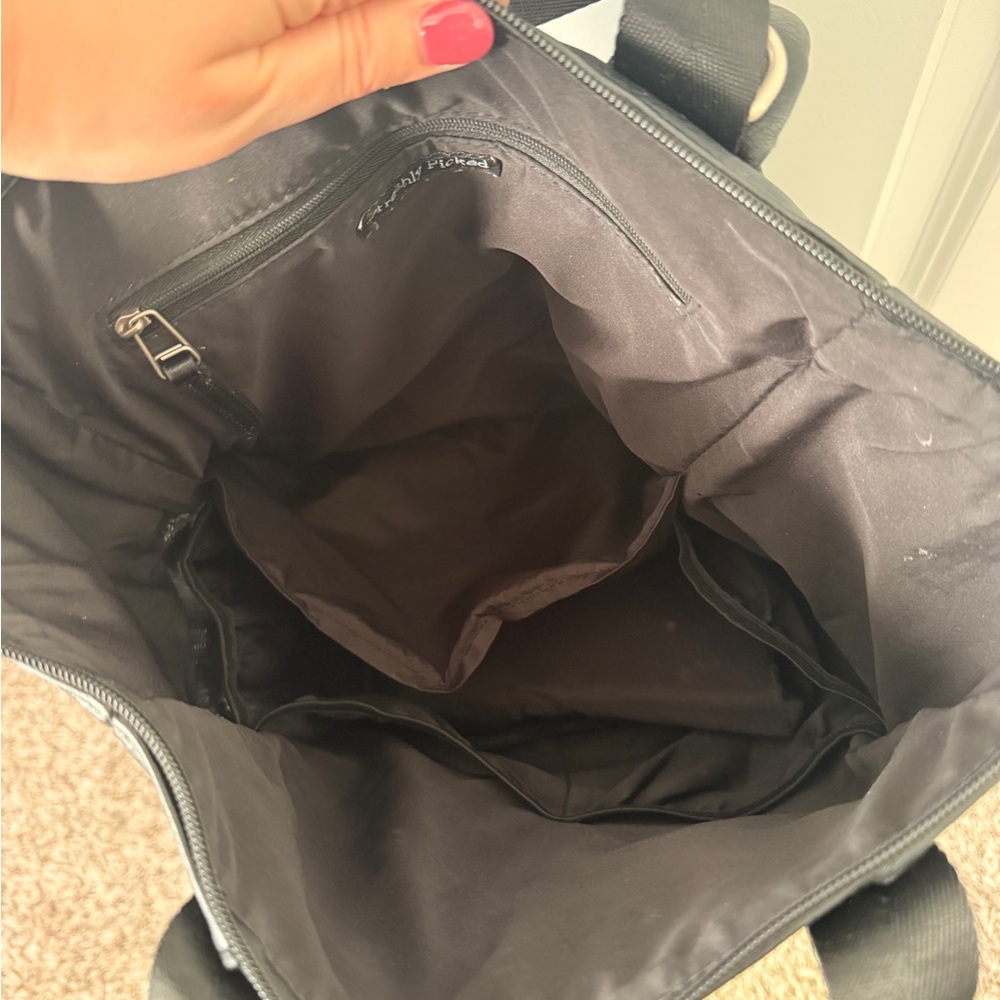 Freshly Picked Black Leather Backpack - Picture 3 of 4